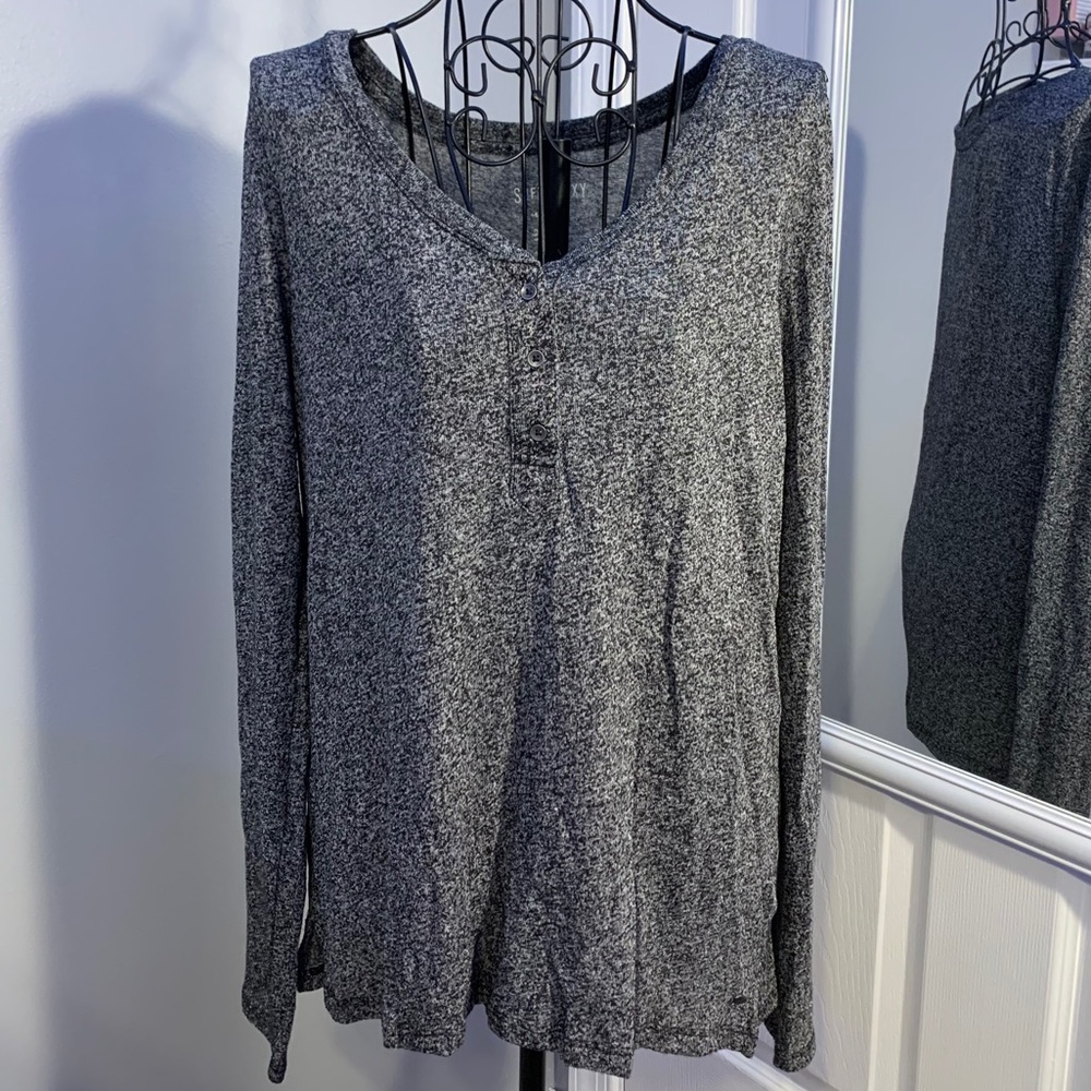 American Eagle Gray Long Sleeve Soft n Sexy
